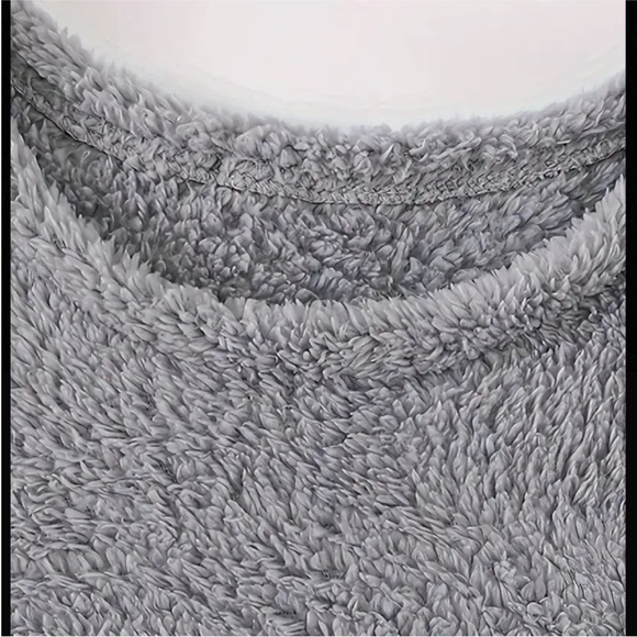 Cozy Gray Fleece Pullover - Picture 8 of 8